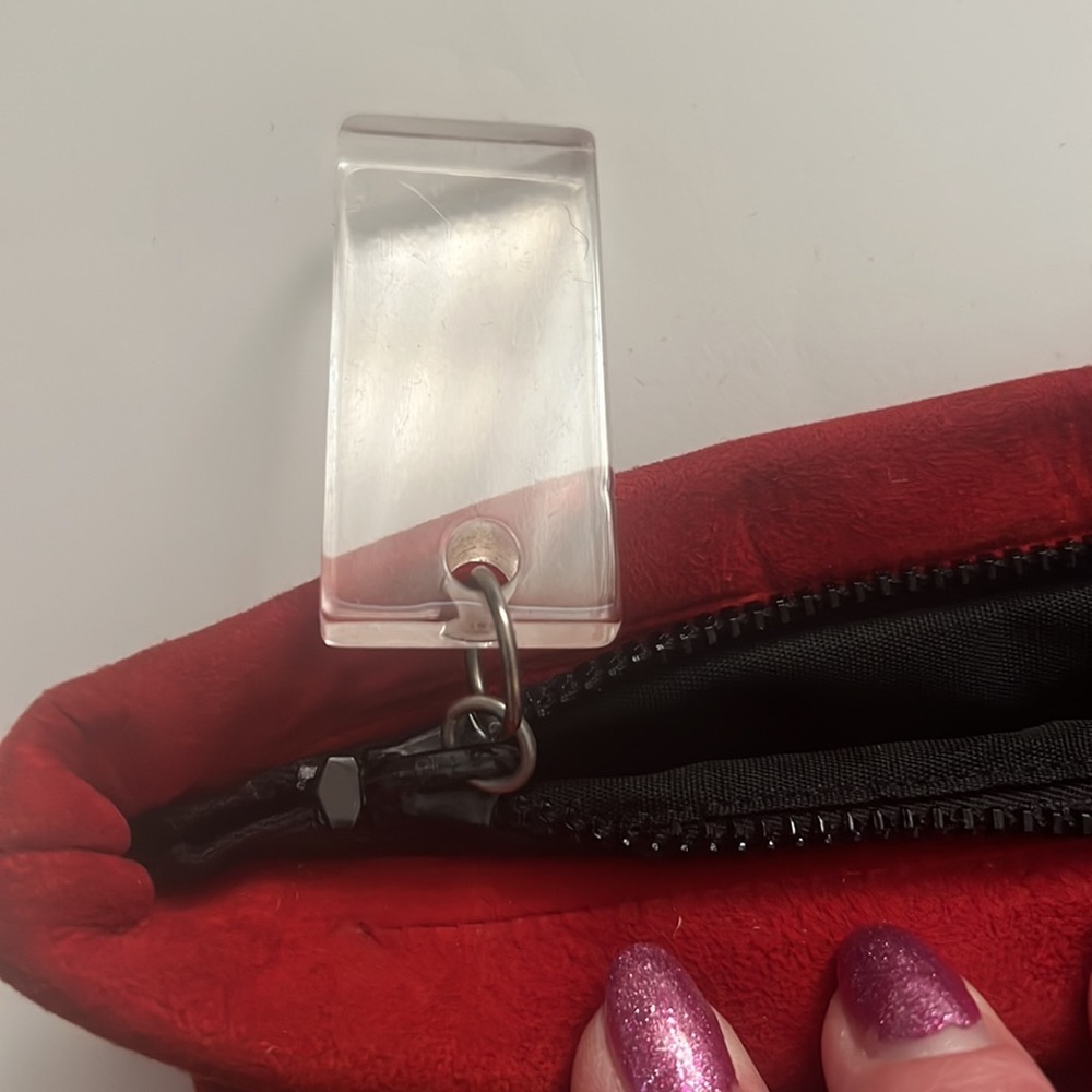 Claret red suede zippered vintage large clutch bag, 1970s ish - Picture 8 of 9